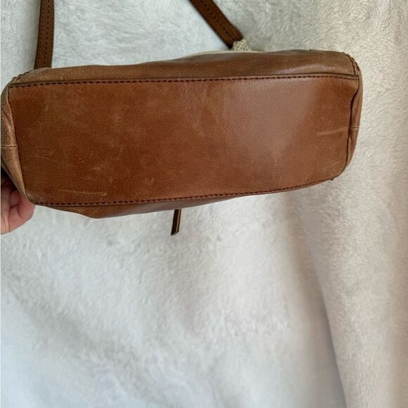 The Sak Cream and Brown Shoulder Bag - Picture 6 of 10